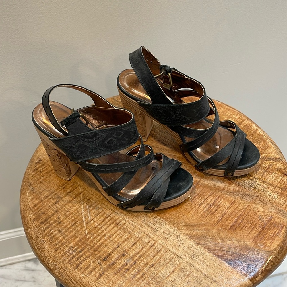 Cynthia Vincent size 6,